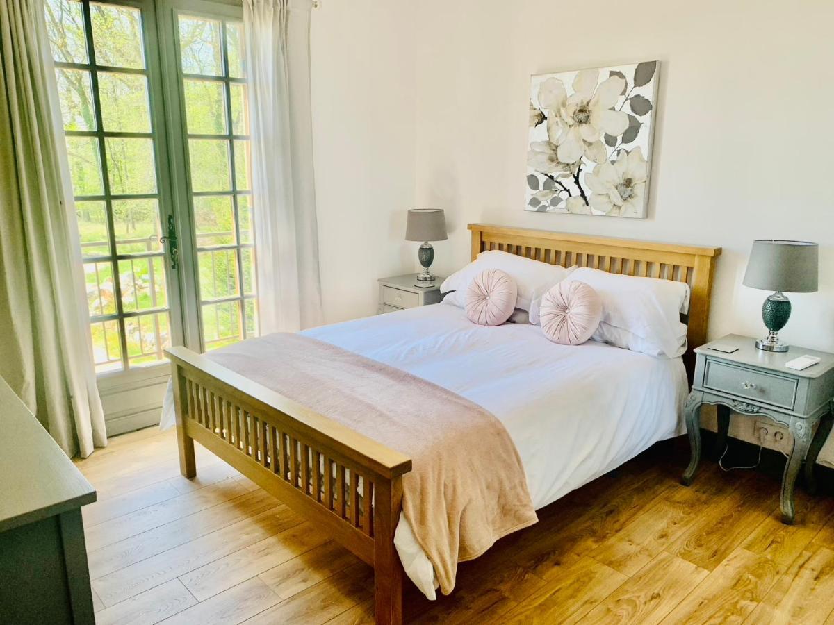 Les Grands Bois Bed and Breakfast Pomport Exteriör bild