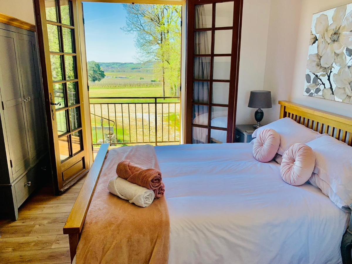 Les Grands Bois Bed and Breakfast Pomport Exteriör bild