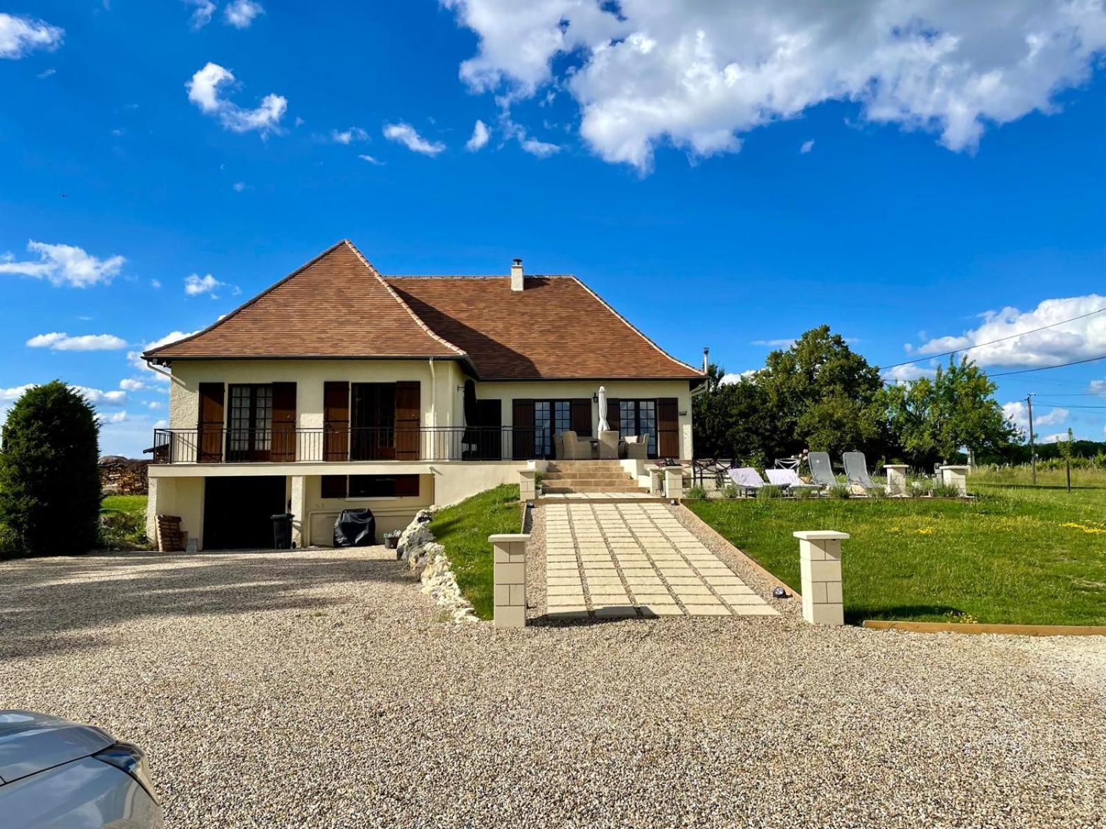 Les Grands Bois Bed and Breakfast Pomport Exteriör bild